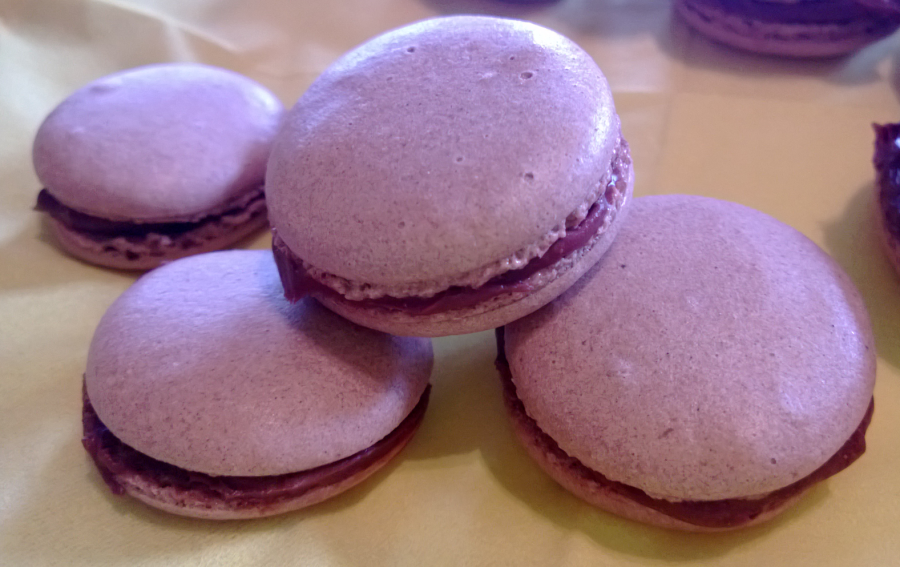 macarons_chocolat.png macarons_chocolat.png